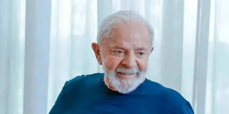 Lula seguirá trabalhando do Alvorada até o final da semana, diz Janja