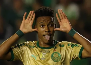 Estêvão comemora gol contra o Juventude em partida válida pela 30ª rodada do Campeonato Brasileiro no Estádio Alfredo Jaconi • Cesar Greco/Palmeiras