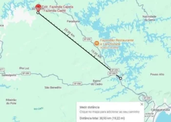 Distância entre os locais dos dois acidentes é de aproximadamente 30 km; ponto vermelho representa onde o avião caiu em 23 de outubro • Reprodução/Google Maps