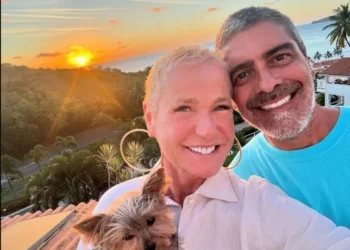 Xuxa expõe detalhes da vida íntima com o marido, Junno Andrade • Instagram / Junno Andrade