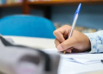 Veja a forma certa de escrever os "porquês" • Flávio Florido/EducaçãoSP