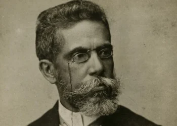 Machado de Assis, com sua obra "Papéis avulsos", é um dos autores que mais aparecem no Enem • Fundação Biblioteca Nacional