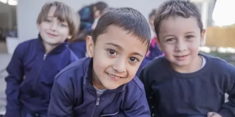 O colégio María de Guadalupe oferece um acompanhamento personalizado a cada aluno a partir de 4 anos — Foto: Fundación María de Guadalupe via BBC