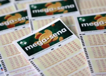 Mega-Sena acumula e poderá pagar R$ 95 milhões na terça-feira (29)