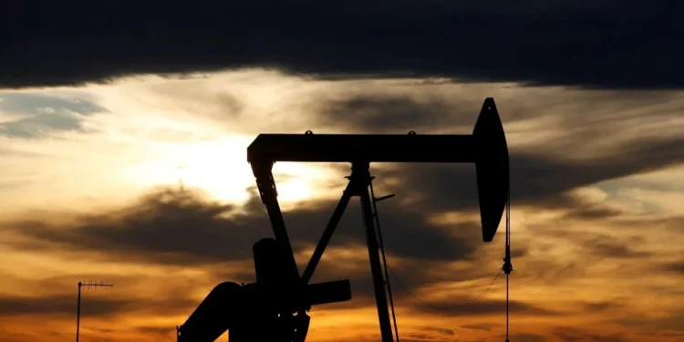 Extracão de petróleo em Loving County, Texas, EUA • Angus Mordant/Reuters