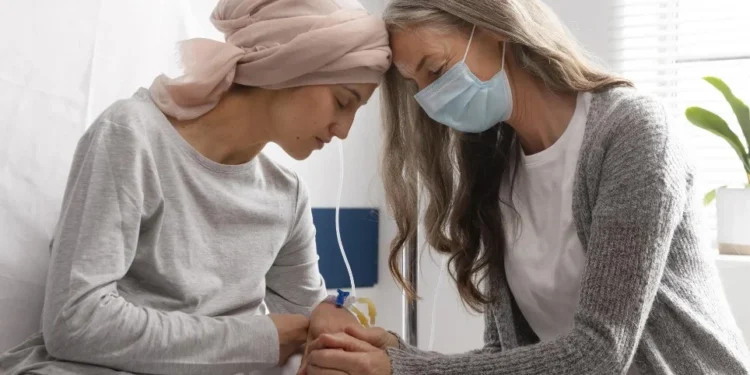 Veja 6 formas de apoiar amigos com câncer