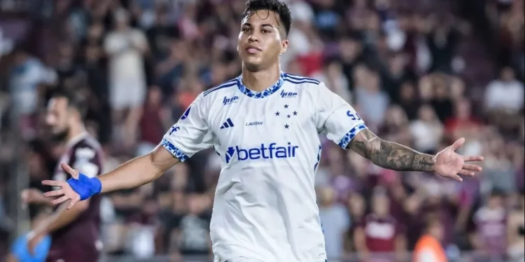 Kaio Jorge marca para o Cruzeiro contra o Lanús • Foto: Gustavo Aleixo/Cruzeiro