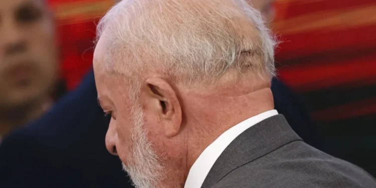 Lula faz novos exames de imagem após quase duas semanas do acidente doméstico