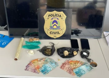 Drogas e apetrechos apreendidos durante a operação policial em Pedro Afonso - Divulgação PCTO