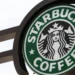 Nome escrito à mão e açúcar: Starbucks volta às origens para atrair clientes novamente
