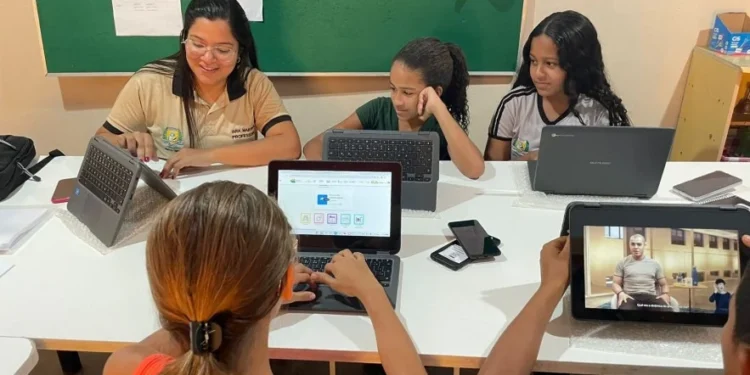 Os estudantes aprendem a administrar os seus recursos e ajudar a sua família - Foto: Divulgação/Seduc/Governo do Tocantins file_download
