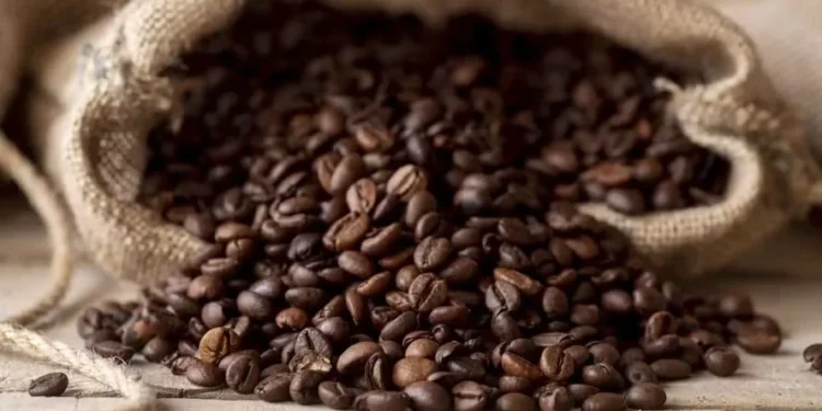Rabobank reduz estimativa de exportação de café brasileiro