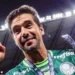 Com 10 títulos, Abel completa 4 anos de Palmeiras e se declara ao clube