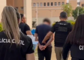 Homem de 19 anos é preso por abusar de crianças • Reprodução/PC-AM