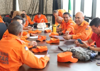 Oficina realizada pelo Instituto Recriar reúne bombeiros militares no QCG do CBMTO, em Palmas