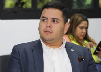 Presidente da ATR, Matheus Martins, explica que a Agência está implementando um novo ciclo tarifário, por isso nova cobrança deveria vir ao fim deste - Crédito: Adilvan Nogueira/Governo do Tocantins