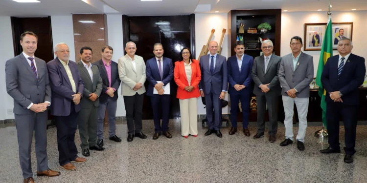 Equipe do Governo do Tocantins recebe embaixador da Bélgica, Peter Claes, para estreitar novas parcerias econômicas e culturais