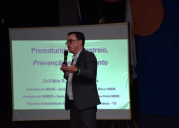 As causas da prematuridade foram abordadas pelo médico ginecologista e obstetra, Fábio Roberto Moraes - Foto: André Araújo-Governo do Tocantins