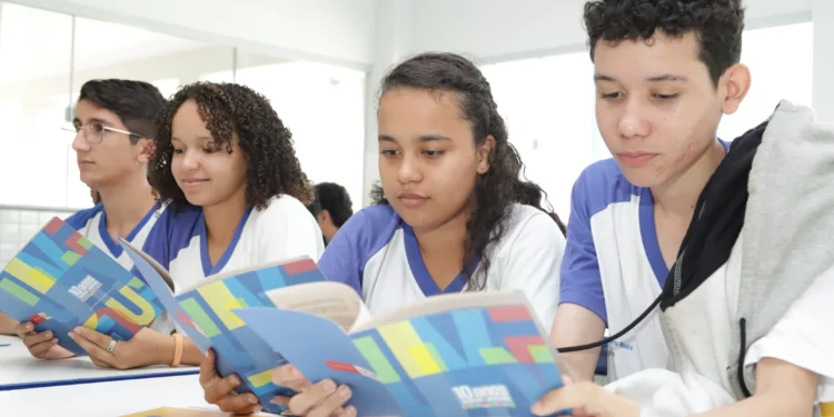 Em Guaraí, Governo do Tocantins desenvolve atividades sobre os direitos da juventude.