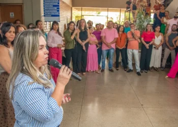 Secretária Cleizenir Divina disse que a ExpoServ é uma ação importante para os servidores na questão financeira ede relacionamento social. Foto – Carlessandro Souza;