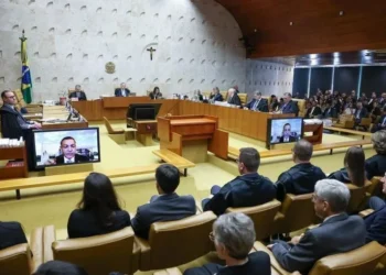 Decano da Corte, ministro Gilmar Mendes, votou para declarar inconstitucional a lei do município paulista de Votorantim que proíbe o uso de linguagem neutra nas escolas da cidade • 25/09/2024 - Antonio Augusto/STF