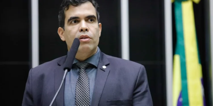 Ricardo Ayres estará entre os 100 parlamentares do mundo em debate sobre crédito de carbono em Istambul