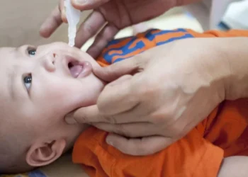 A vacina contra poliomielite é a única forma de prevenção contra a doença • Karl Tapales/GettyImages