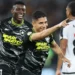 Botafogo vence Vasco e abre distância do Palmeiras na briga pelo título