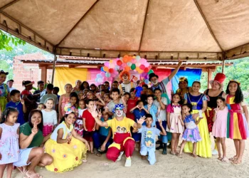 Palhaço Picolé realiza ações na Zona Rural de Miracema