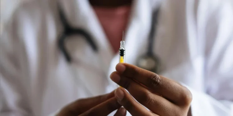 Vacina contra malária desenvolvida na USP poderá ser testada em breve