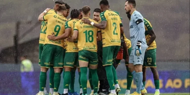 Cuiabá é rebaixado matematicamente para a Série B do Brasileirão