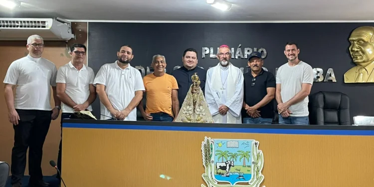 Câmara Municipal de Miracema do Tocantins Recebe Imagem Peregrina de Nossa Senhora de Nazaré