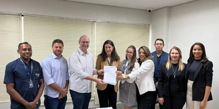 Além do titular da pasta, estiveram presentes o secretário-executivo, Fabrício Braga, e a equipe técnica da secretaria