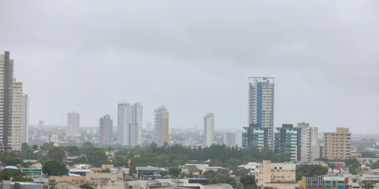 Boletim climático aponta fim de semana com novas pancadas de chuva na Capital