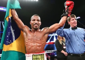 Robson Conceição enfrenta Shaquie O'Foster neste sábado (2) • Reprodução