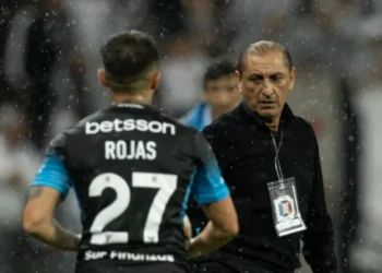Corinthians e Racing duelam pela Sul-Americana • Rodrigo Coca / Corinthians