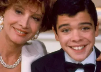 Glória Menezes e João Rebello durante as gravações de "Deus nos Acuda" • Divulgação/TV Globo