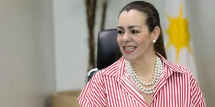 Sobre os feitos de Palmas, Cinthia destaca: "entregaremos o Parque Solar e seremos a única capital brasileira a produzir energia limpa e sustentável para atender 100% dos equipamentos públicos municipais"