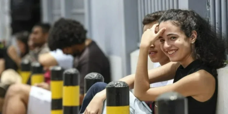 Candidatos no local de provas em Brasília para o primeiro dia do Enem 2024