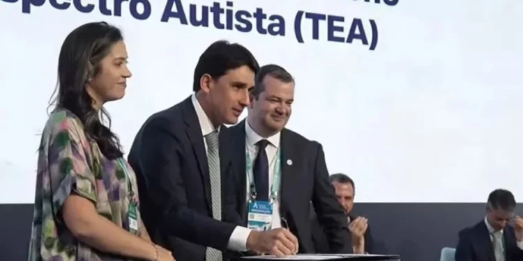 Ministério lança programa de acolhimento a passageiros autistas em aeroportos; veja medidas