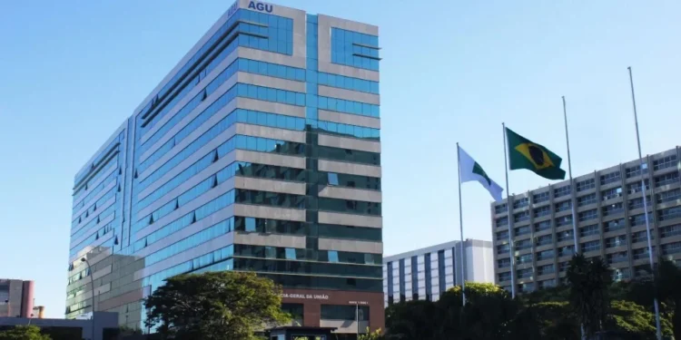 Parecer da AGU é contrário à cobrança de IPTU sobre concessões de infraestrutura