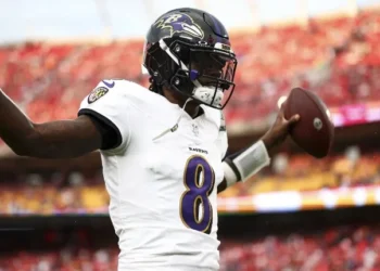 Lamar Jackson é o destaque do Baltimore Ravens • Foto: Kevin Sabitus/Getty Images