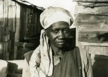 A principal obra de Carolina Maria de Jesus, "Quarto de Despejo", foi publicada em 1960 • Audálio Dantas