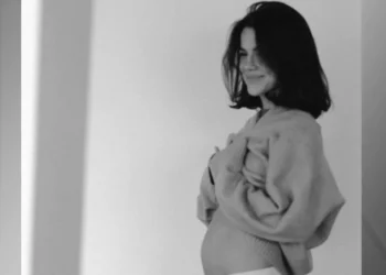 Manu Gavassi está grávida de Jullio Reis • Reprodução/Instagram