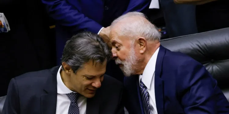 Pacote fiscal deve ser de no mínimo R$ 35 bilhões, aponta Itaú