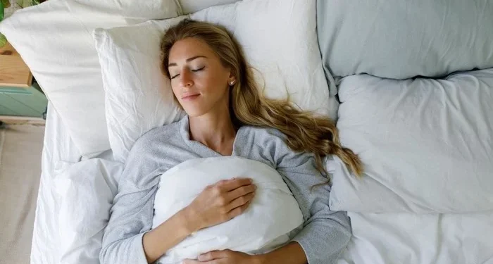 Estudo revela quantas horas dormir para envelhecer com saúde