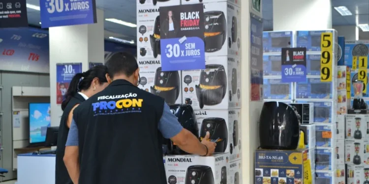 Procon Tocantins realiza monitoramento de preços para a Black Friday