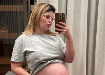 Viih Tube que ter uma recuperação mais rápida a da cesárea de sua primeira filha com o ex-BBB Eliezer, Lua Di Felice • Instagram/Viih Tube