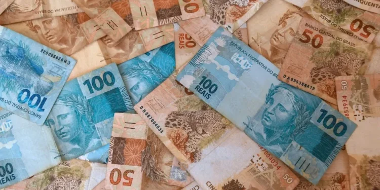 O crescimento econômico visualizado nos primeiros anos do governo Lula 3, para Meirelles, é herança também de reformas realizadas no passado • Getty Images