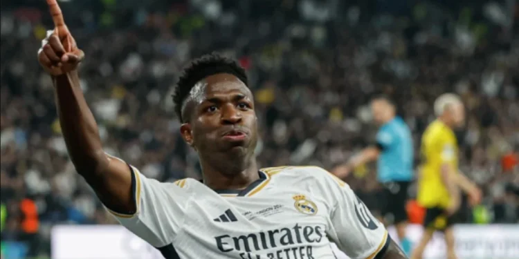 Sem Bola de Ouro, Vini Jr. concorre a prêmio de melhor do mundo em nova votação